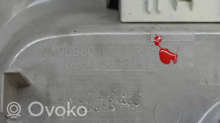 Renault Clio IV Światło fotela przedniego 969805883R