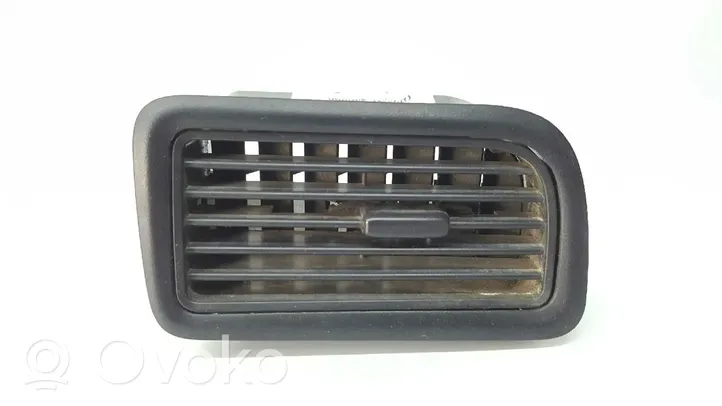 Opel Combo D Grille d'aération centrale 735470545