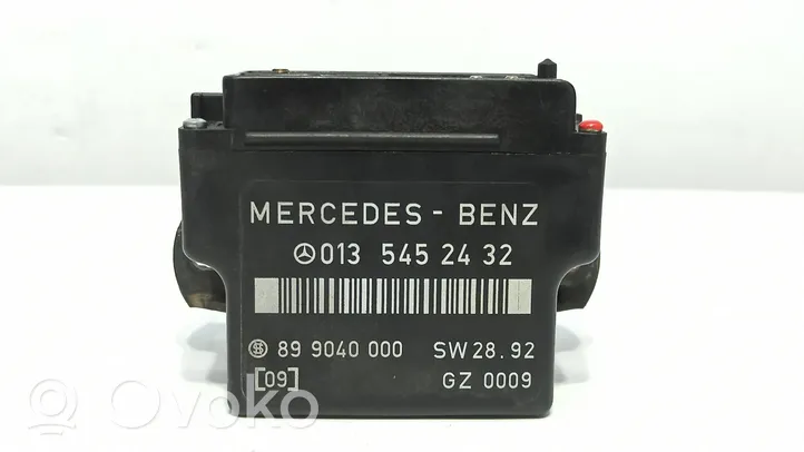 Mercedes-Benz E W124 Przekaźnik / Modul układu ogrzewania wstępnego 899040000