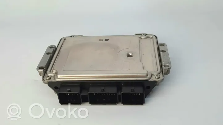 Citroen C4 I Komputer / Sterownik ECU silnika 0281011863