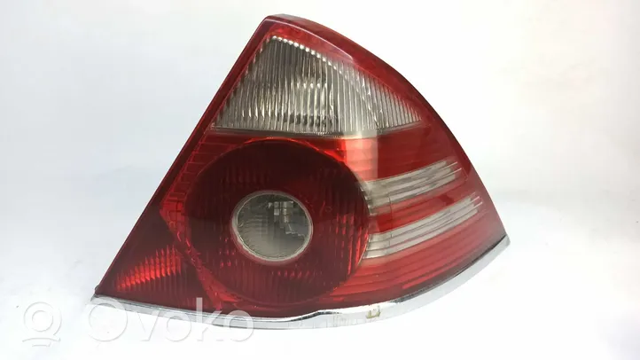 Ford Mondeo Mk III Lampa tylna 6S71-13A602-EB