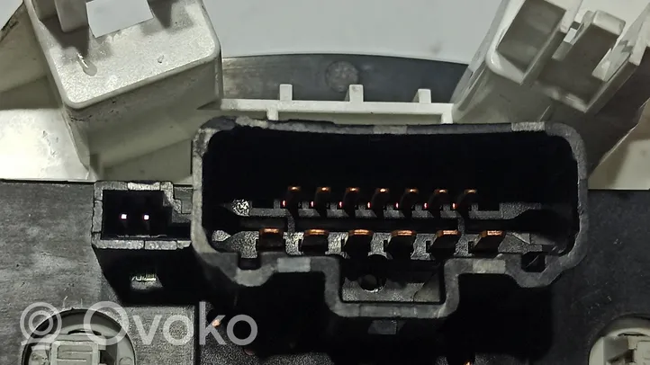 Renault Twingo III Panel klimatyzacji CW118002
