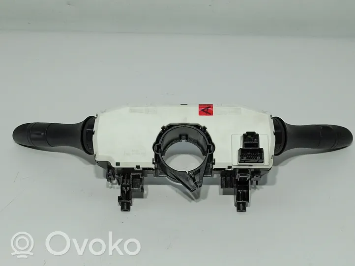 Nissan Qashqai+2 Przełącznik świateł 255604EA2B