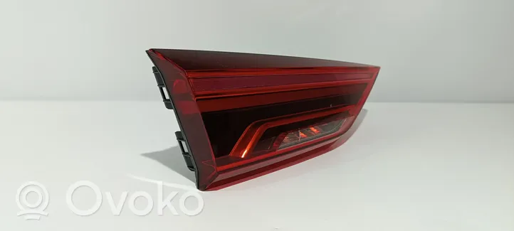 Audi Q3 F3 Lampy tylnej klapy bagażnika 