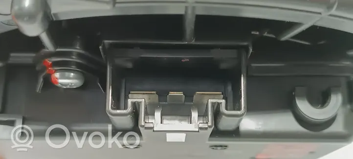Toyota RAV 4 (XA40) Lämmittimen puhallin 
