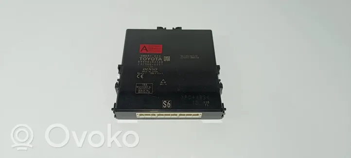 Toyota RAV 4 (XA40) Muut ohjainlaitteet/moduulit 2329006451