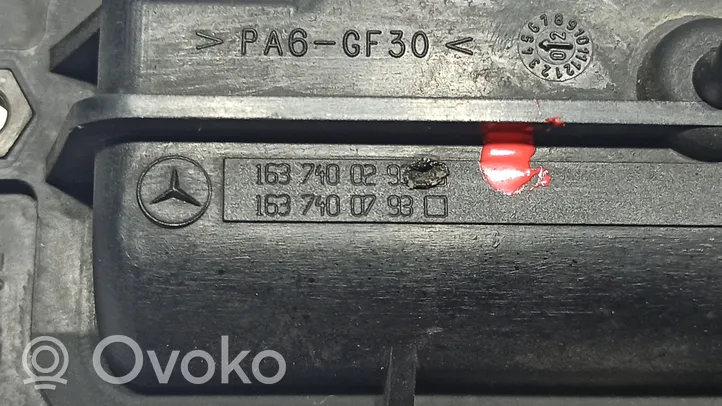 Mercedes-Benz ML W163 Takaluukun/tavaratilan luukun ulkokahva 1637400293