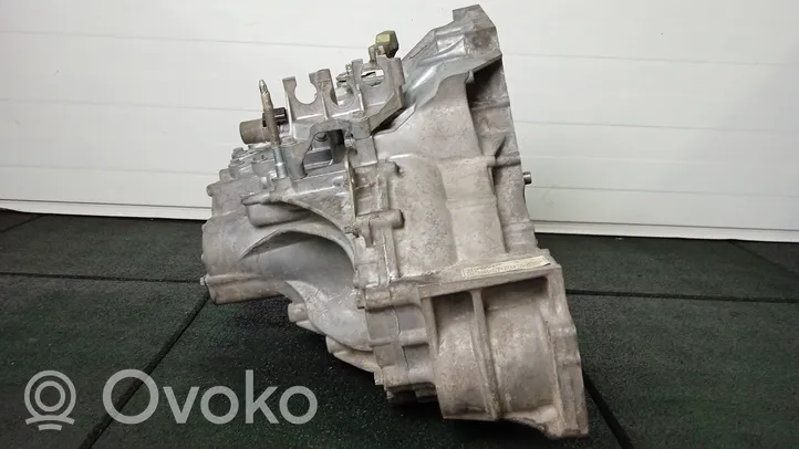 Honda CR-V Manual 5 speed gearbox ABE9