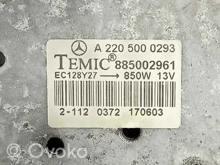 Mercedes-Benz S W220 Jäähdyttimen jäähdytinpuhallin A2205002404