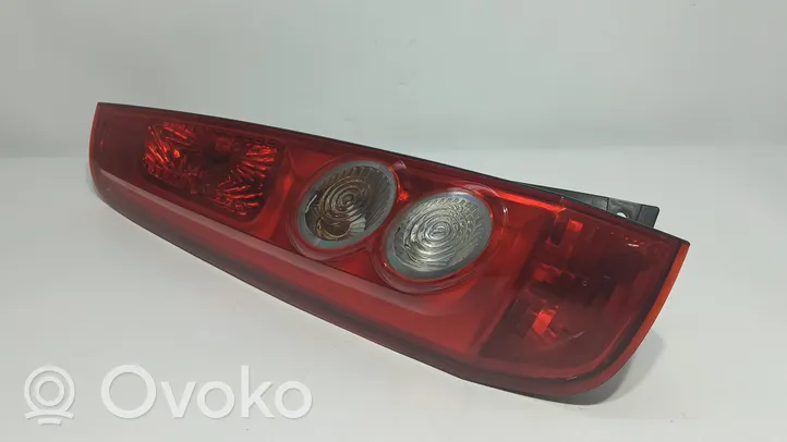 Ford Fiesta Lampy tylnej klapy bagażnika 6S61-13A603-BE