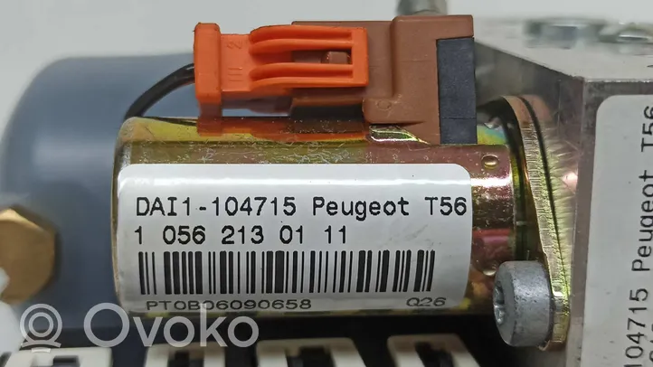 Peugeot 307 CC Sähkökäyttöisen kattoluukun asennussarja 10562130111