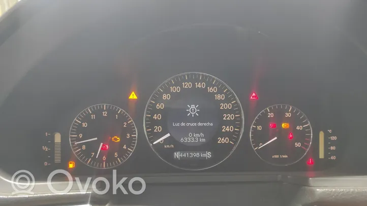 Mercedes-Benz E W211 Спидометр (приборный щиток) A2115408847