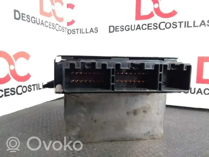 Ford Focus Oven keskuslukituksen ohjausyksikön moduuli 5WK48823