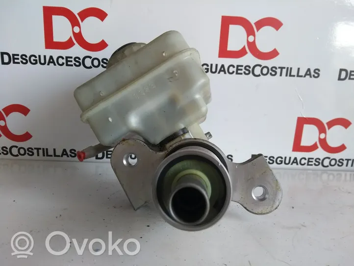 BMW 5 E39 Master brake cylinder 320671791