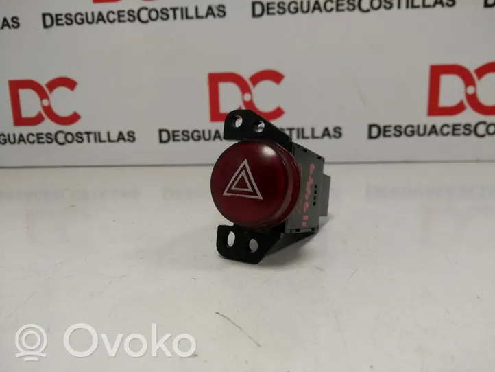 Mitsubishi Colt Autres commutateurs / boutons / leviers 