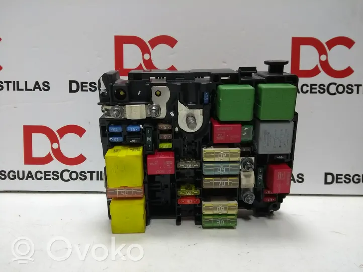 Fiat Grande Punto Fuse module 42745303