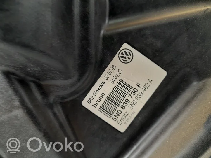 Volkswagen Tiguan Elektryczny podnośnik szyby drzwi tylnych 5N0839730F