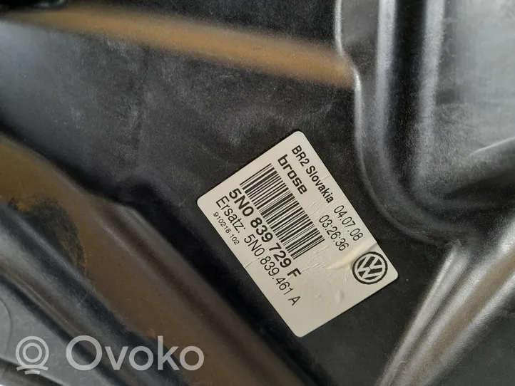 Volkswagen Tiguan Takaoven ikkunan nostin moottorilla 5N0839461A