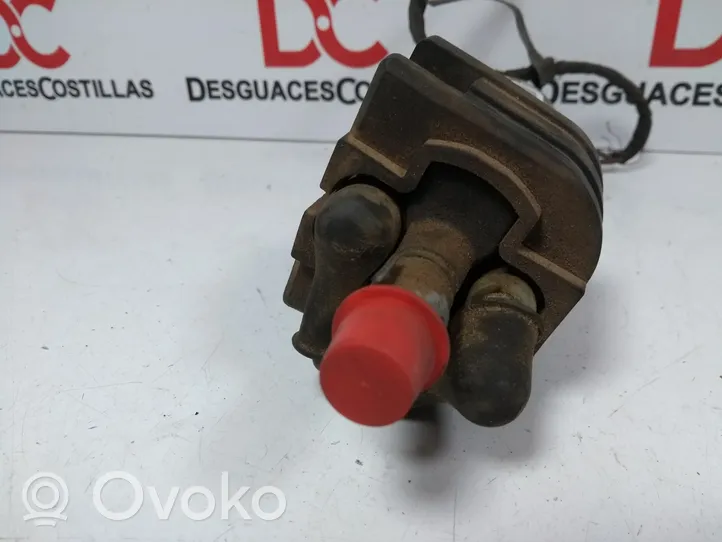 Volkswagen Tiguan Pompe à carburant 1K0906089A