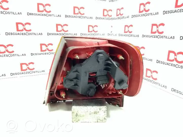 Audi A4 S4 B5 8D Luci posteriori 8D0945095A