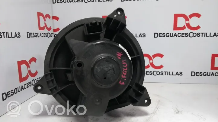 Ford Focus Salono oro mazgo plastikinis korpusas XS4H18456AD