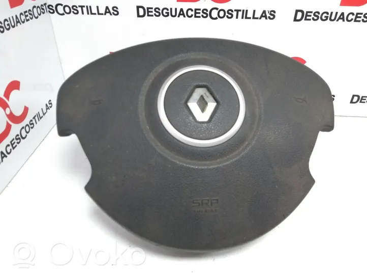 Renault Clio III Ohjauspyörän turvatyyny 8200677496