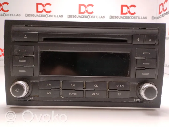 Seat Exeo (3R) Radio / CD/DVD atskaņotājs / navigācija 3R0035186B