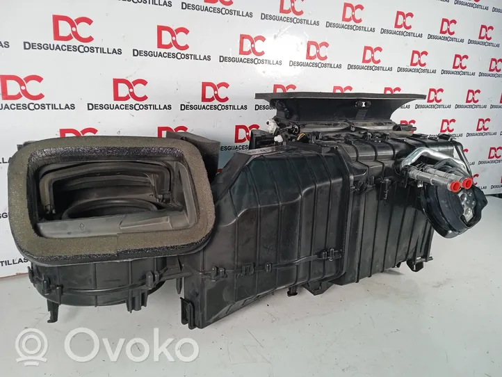 Audi A6 S6 C7 4G Salono oro mazgo plastikinis korpusas 4G1820005