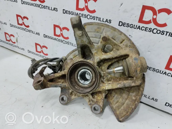 Mercedes-Benz ML W163 Front wheel hub spindle knuckle A1633300520