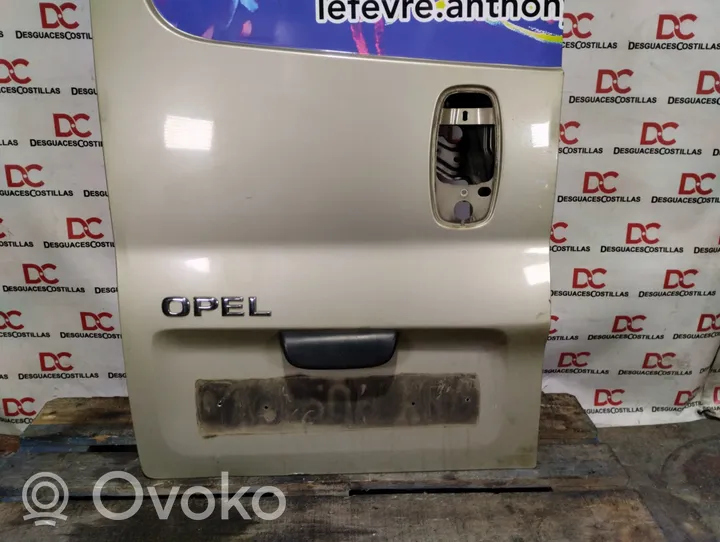 Opel Vivaro Rear door 4408378