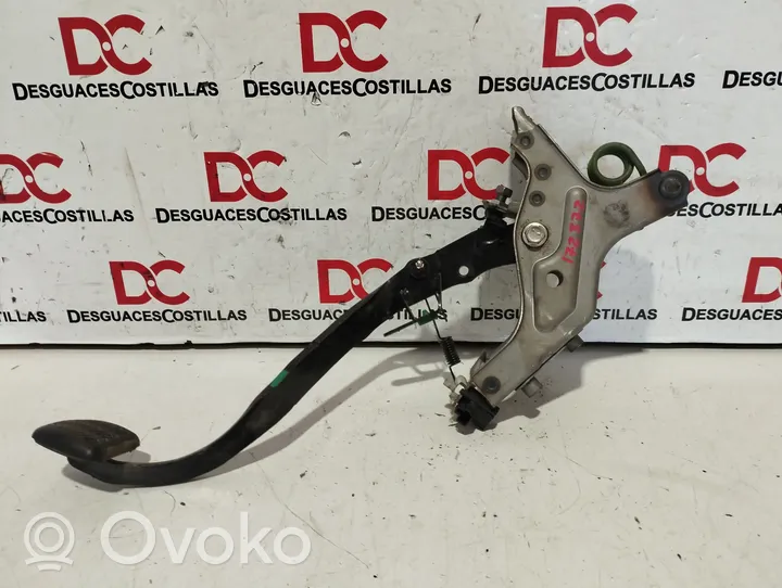 Toyota Verso Pedal de embrague 313010F090