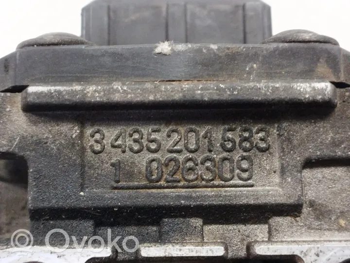 Volkswagen Golf III Carburateur 0438201176
