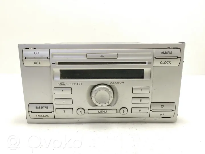 Ford Kuga II Panel / Radioodtwarzacz CD/DVD/GPS 8V4T18C815AE