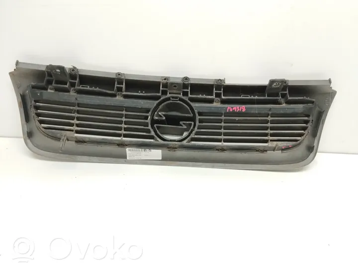 Opel Vectra A Grotelės priekinės 90461334