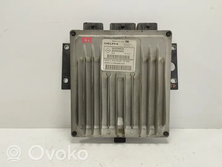 Renault Clio III Sterownik / Moduł ECU 8200399038