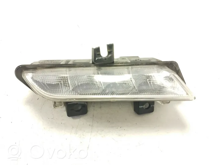 Renault Clio IV Lampa przednia 89208541