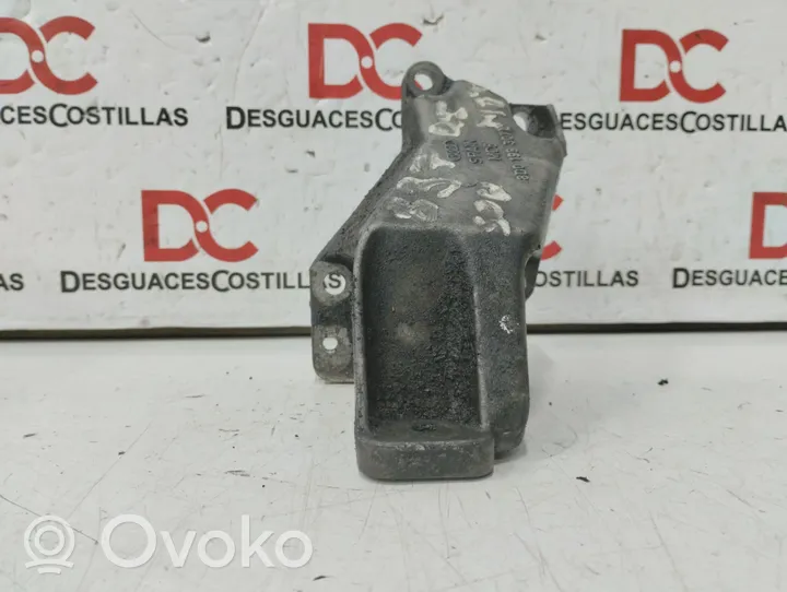 Volkswagen PASSAT B5 Support de moteur, coussinet 8D0199307L