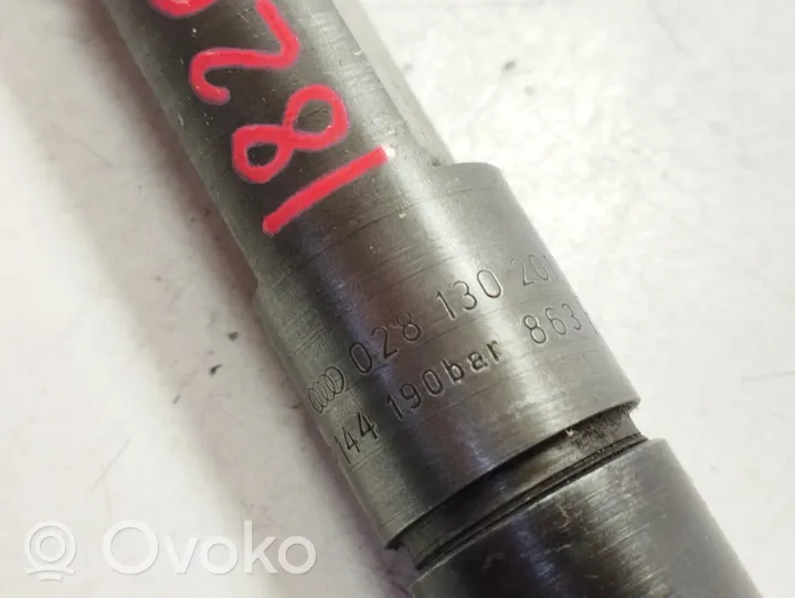 Volkswagen Golf IV Injecteur de carburant 028130201T