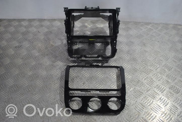 Volkswagen Golf V Mascherina climatizzatore/regolatore riscaldamento 1K0858069