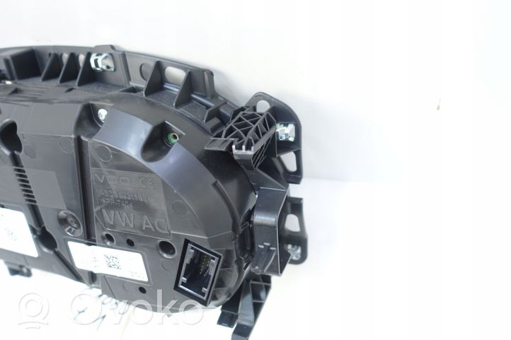 Volkswagen e-Golf Speedometer (instrument cluster) 5GE920755D