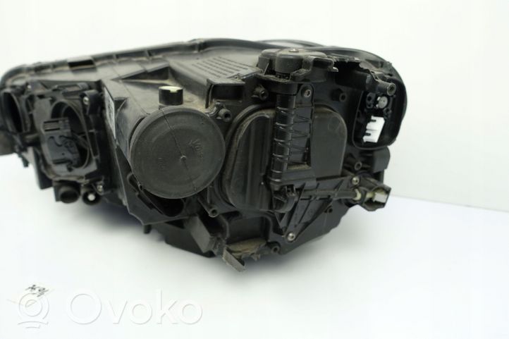 Volkswagen Golf Sportsvan Faro/fanale 517941082A