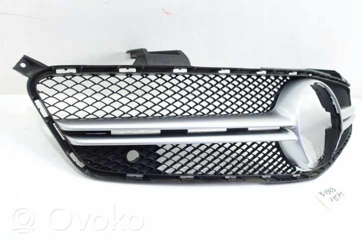 Mercedes-Benz SL AMG R231 Grille calandre supérieure de pare-chocs avant A2318880560