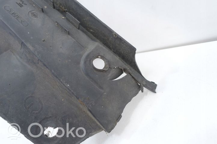 Renault Laguna I Rivestimento paraspruzzi passaruota anteriore 7700818611