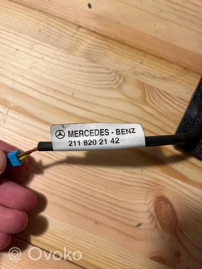 Mercedes-Benz CLS C219 Ventola/ventilatore sedile 2118202142