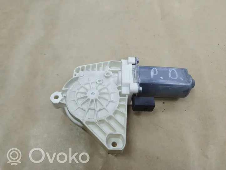 Mercedes-Benz A W169 Front door window regulator motor A1698201642