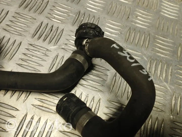 BMW 1 F20 F21 Engine coolant pipe/hose 8510307