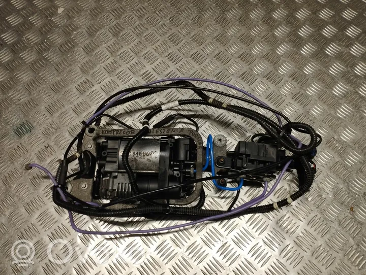 Porsche Macan Air suspension compressor/pump OEM