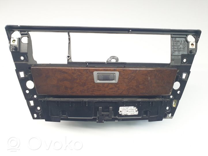 BMW 7 E65 E66 Boîte / compartiment de rangement pour tableau de bord 7032886