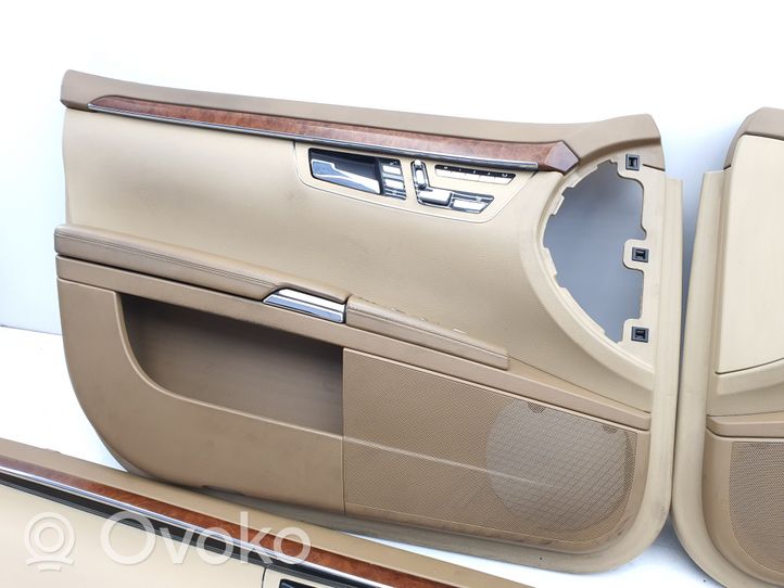 Mercedes-Benz S W221 Kit garniture de panneaux intérieur de porte A2218707451