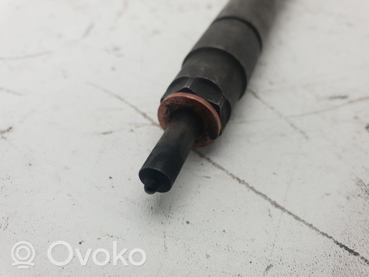 Volvo XC70 Fuel injector 30750283